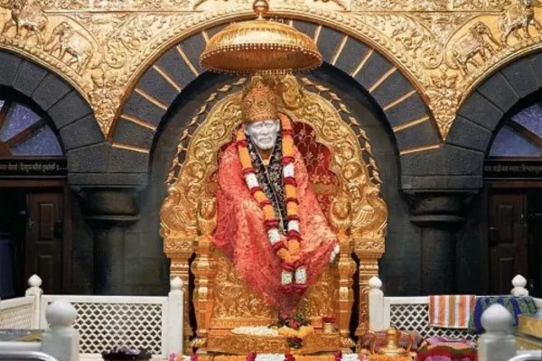 Hyderabad to Shirdi cab service